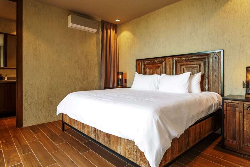 ARTHOUSE LUXURY CONDOS